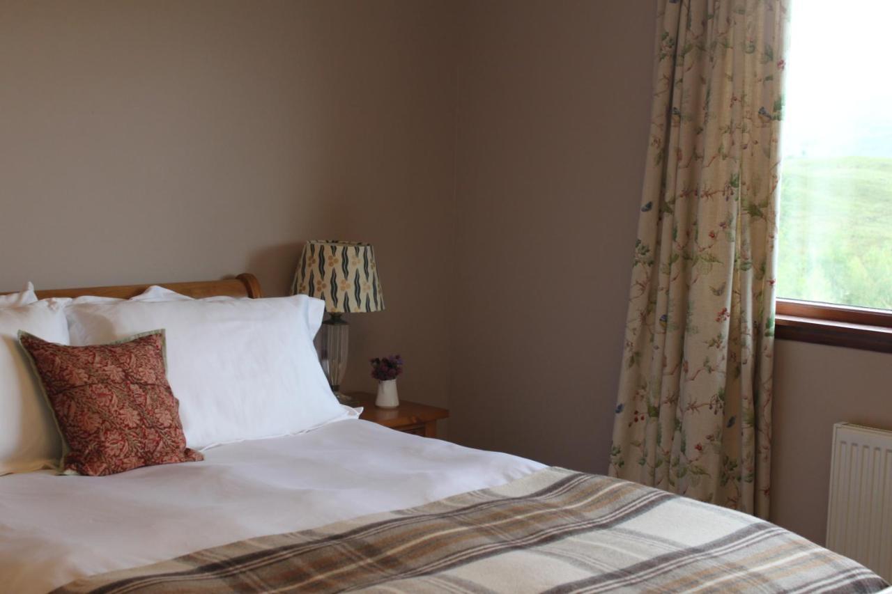Heatherbank Guest House Стронтиан Екстериор снимка
