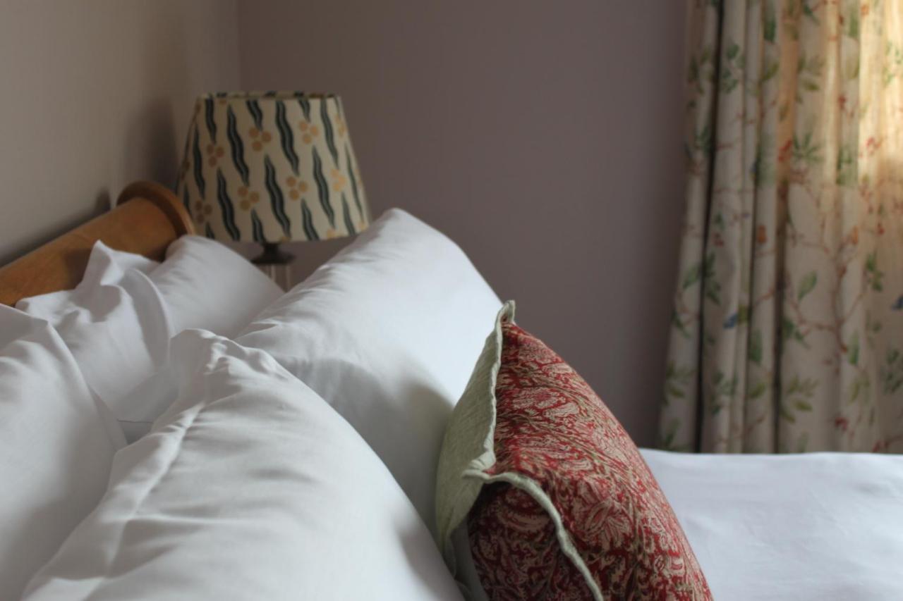 Heatherbank Guest House Стронтиан Екстериор снимка