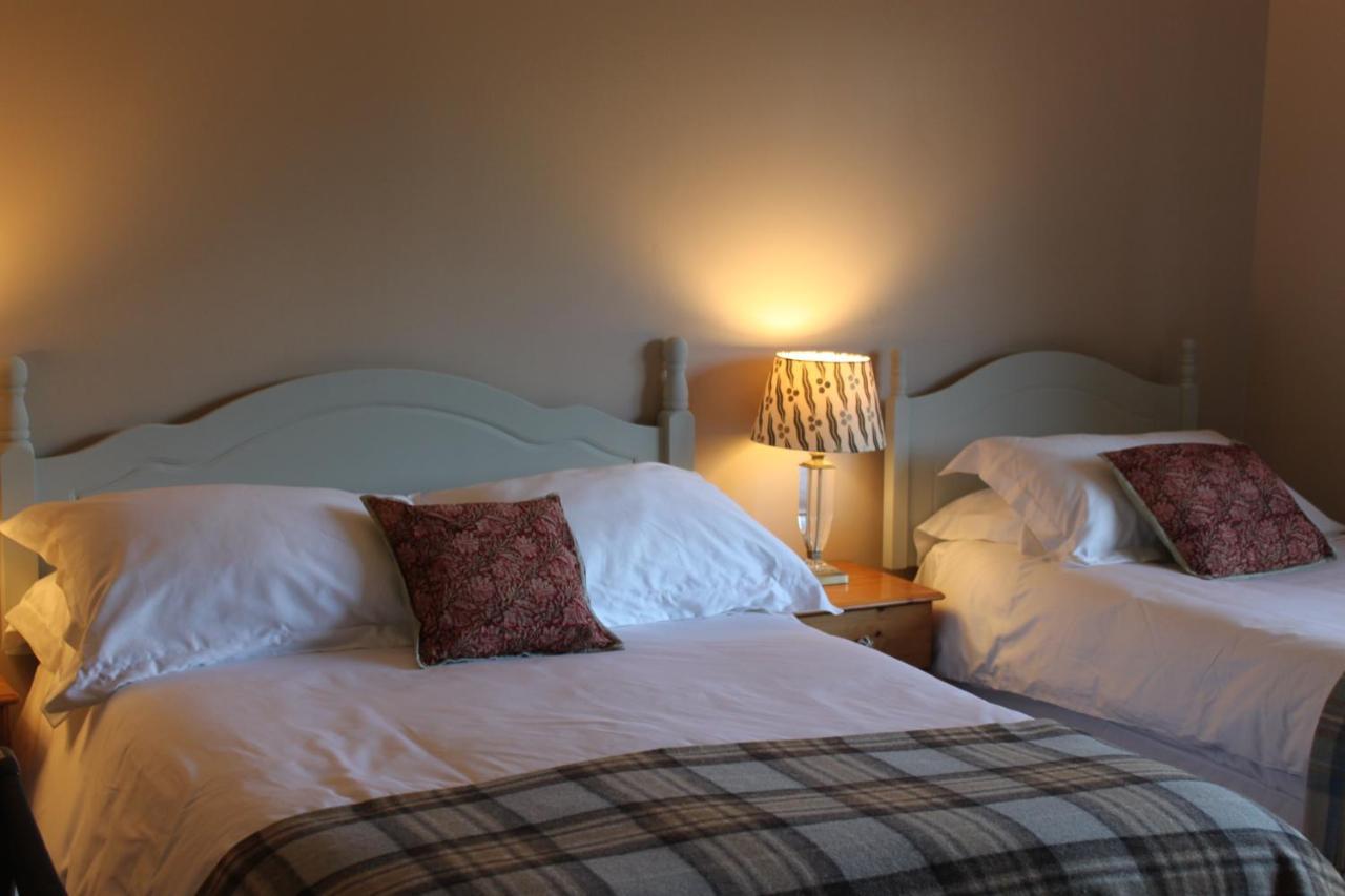 Heatherbank Guest House Стронтиан Екстериор снимка